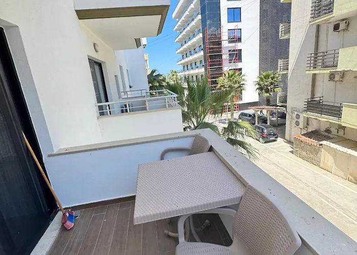 Relax Qerret Lejlighed Golem (Tirana)